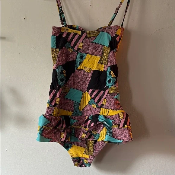 Colorful Patchwork Swimsuit - Picture 3 of 5
